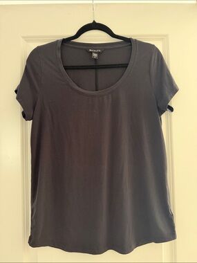 Athleta Women's Short Sleeve Scoop Neck Tee in Charcoal Gray
